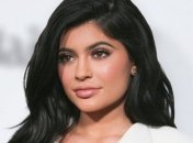 "Это того стоило": Кайли Дженнер поразила нарядом на вечеринке Vanity Fair