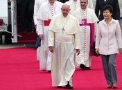 Папа римский впервые за 25 лет посетил Южную Корею 