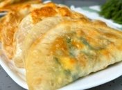 Ліниві пиріжки з яйцями та зеленню