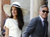 Цікаві поєднання кольорів від Амалі Клуні (Фото)