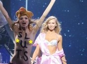 Участница Femen чуть не сорвала конкурс "Мисс Украина"