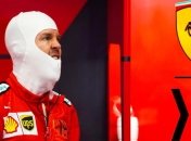 Ferrari пытается удержать Феттеля