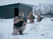 Українські воїни контратакують та стримують російських нацистів