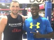 Супертяжеловес Угонох сравнил спарринги с Кличко и Стиверном