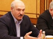 Лукашенко заявил, что Путин просил его "по-отечески" поговорить с Зеленским
