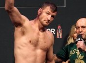 UFC 220. Миочич - Нганну, Кормье - Оздемир: видео боев