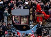 Королева Маргрете ІІ прибуває до парламенту