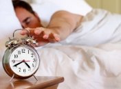 Ученые назвали причину летнего недосыпа 