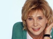 Пыталась лечиться дома: поддерживающая Украину советская артистка угодила в больницу