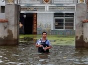 Масштабное наводнение в Китае затронуло 220 тысяч человек