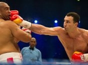 Владимир Кличко нокаутировал Алекса Леапаи 