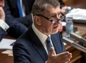 Парламент Чехии не смог вынести вотум недоверия премьеру