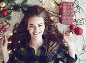 Узнайте, как уложить волосы к праздничной вечеринке