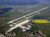 Украинская армия пытается отразить атаку РФ по аэропорту в Гостомеле