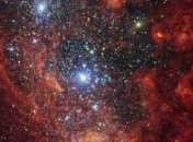 Хаббл нашел галактику, которая "трещит по швам"