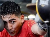 Чемпион мира готов подняться в весе для боя с Ломаченко