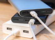 Як заряджати гаджети, не переплачуючи за електроенергію