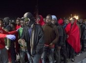 Наплыв мигрантов: Испания озадачилась улучшением условий в миграционных центрах