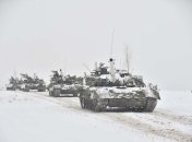 На границах нашего государства со стороны РФ - куча техники и солдат