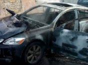 В Одессе сожгли Lexus с мужчиной внутри