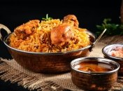 "Когда хочется вкусно, но без головной боли": Клопотенко поделился рецептом плова (видео)