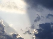 В ближайшие сутки ожидается жара и кратковременные дожди