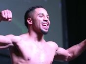 Уорд в невероятном поединке победил Ковалева