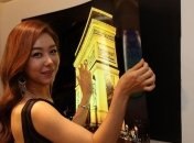 LG презентовала телевизор толщиной 1 мм