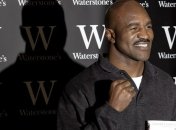 Холифилд вспомнил безумный поступок Тайсона на ринге