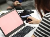 Врачи объяснили, почему женщинам нельзя работать слишком долго