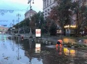 Синоптики объяснили, почему ночная гроза затопила центральные улицы Киева