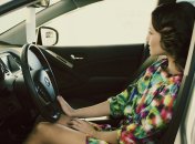 Автоледі в машині