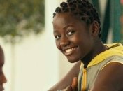 Умерла 15-летняя актриса из фильма Disney "Королева Катве"