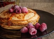 Разнообразьте праздничное меню: необычные рецепты блинов на Масленицу