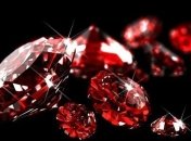 В Париже женщина украла из бутика драгоценности на 1,3 млн евро