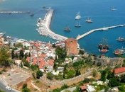 Украинцы стали меньше ездить в Турцию и Таиланд