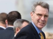 Посол США надеется на освобождение админзданий на востоке Украины