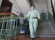 На выходных жителям трех областей запретили покидать дома