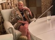 Епатажна російська балерина Анастасія Волочкова впала під час фотосесії