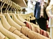 Франция хочет запретить выбрасывать нераспроданные товары