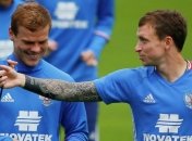 Стали известны подробности жизни Кокорина и Мамаева в СИЗО