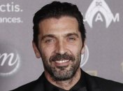 "Так мило": Буффон отреагировал на слова Мбаппе, назвавшего его дедушкой