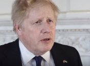 На піджаку політика видно український прапор поруч із британським