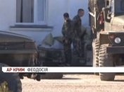 В Феодосии штурмуют батальон морской пехоты