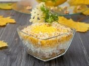 Салат получается сочным и вкусным