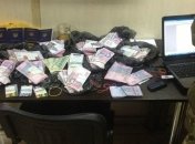 В зону АТО пытались переправить деньги, мясо и акцизные марки