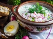 Окрошка – это легкий и освежающий суп (изображение создано с помощью ИИ)