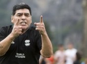 В Индии открыли бронзовую статую Марадоны