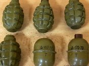 Военный вывез боеприпасы из зоны АТО в Луцк