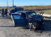 Удар был такой силы, что машины значительно пострадали, водитель одного из них погиб. Фото ГУ Полиции в Тернопольской области.